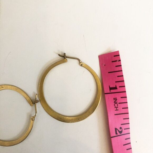 Bracelets Earrings Costume Jewelry LOT of 4 Goldtone Silvertone Unbranded Cuff - Picture 5 of 6